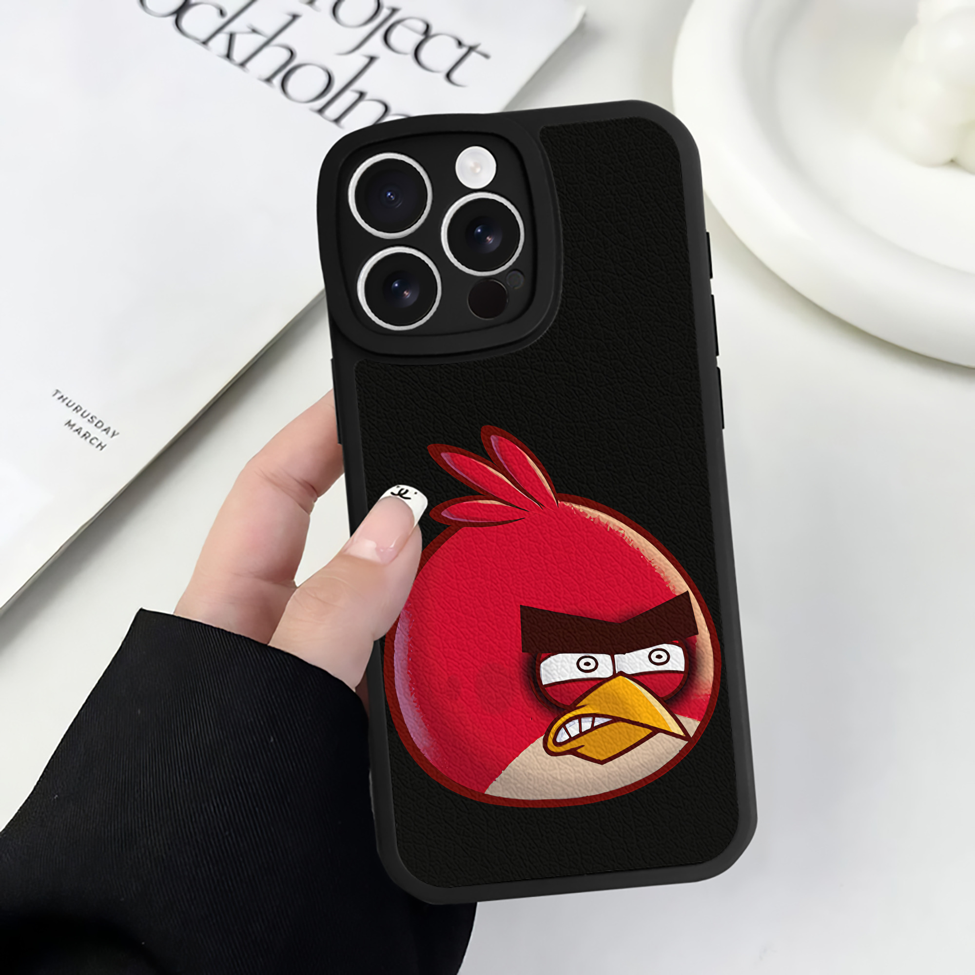 （画像用） Angry Birds アングリーバード 【iPhone 16シリーズ対応】シリコンスマホケース（レザー調） 材質：シリコン